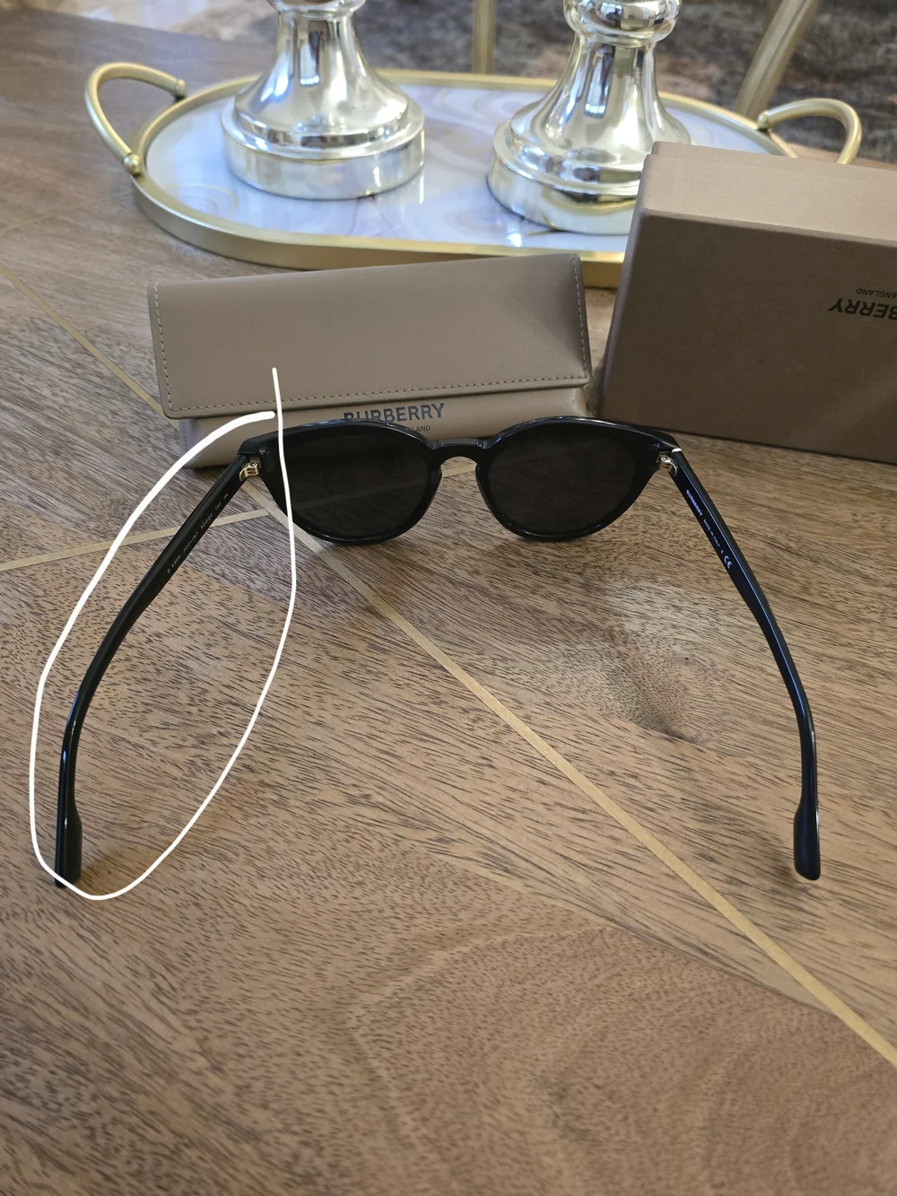 Burberry Men's Black Frame Sunglasses with Tan Case With Small Damage